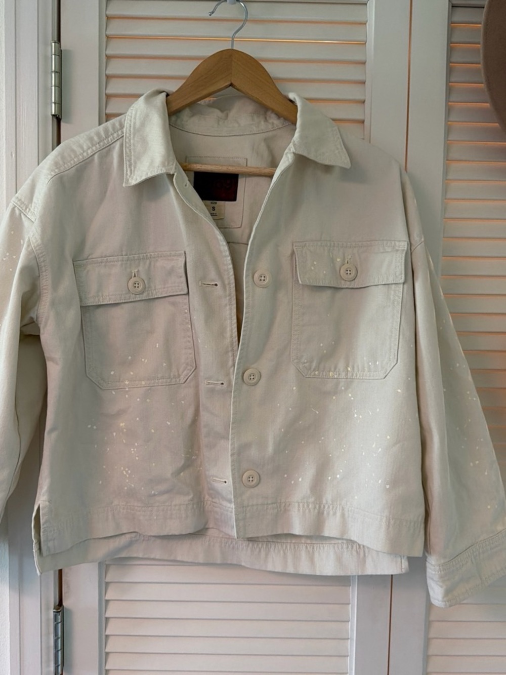 Cream Button-Front Jean Jacket with Paint-Splatter Detail